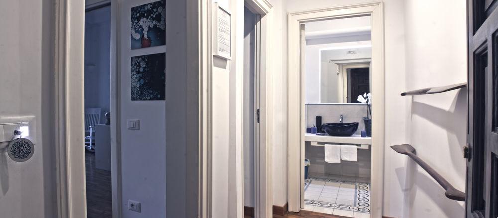 Acomodação com café da manhã  Residenza Romana 3*