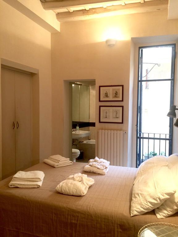 La Casa In Vetrina Apartment *