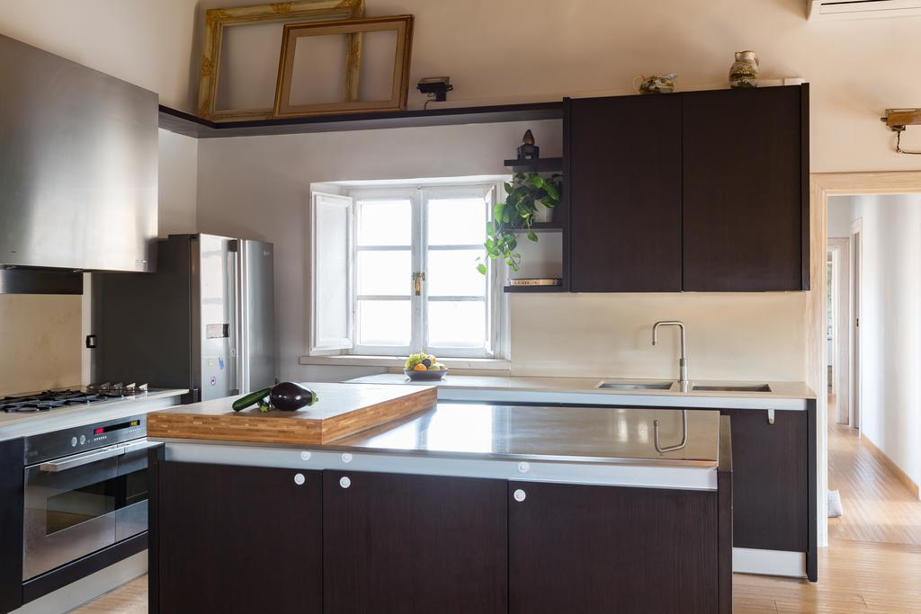 Apartment Habitat's Renella Penthouse Rome