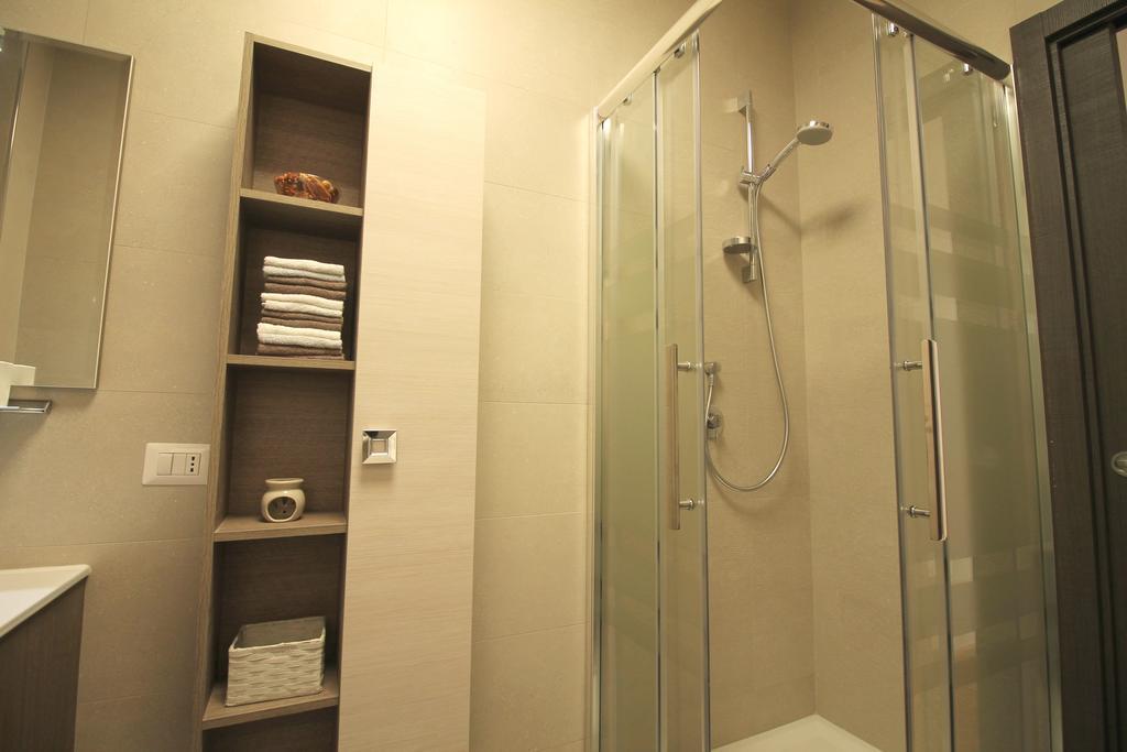 Eur Bright Spacious Terraced With Private Parking Only For Small Cars Rome