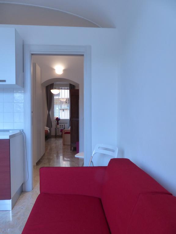 Between Termini & Colosseo Apartment *