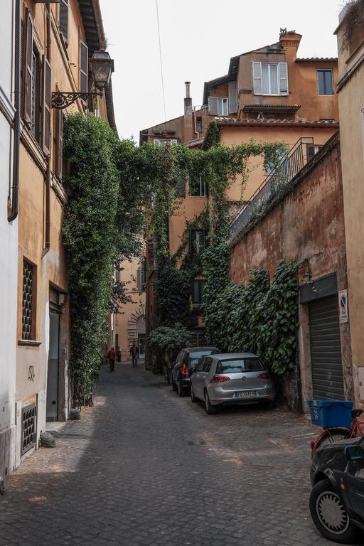 Piazza Navona Artist Loft
