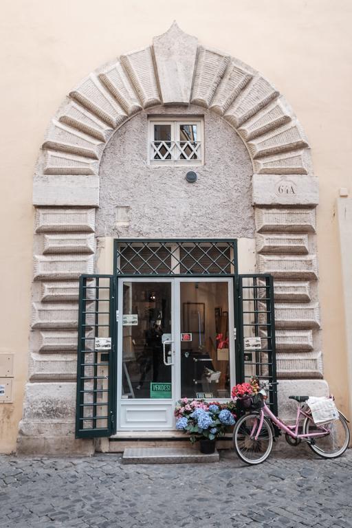 Piazza Navona Artist Loft Rome