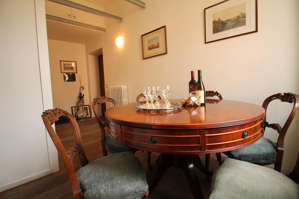 Trevi Fountain 2br Appartement