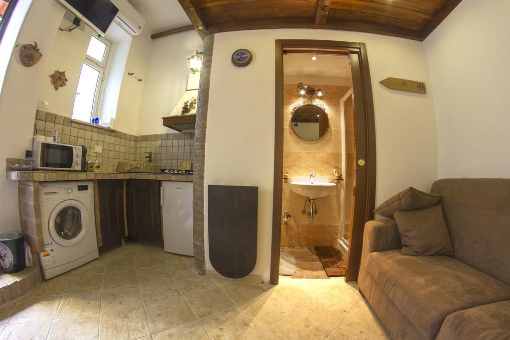 Underground Rome's Appartement *