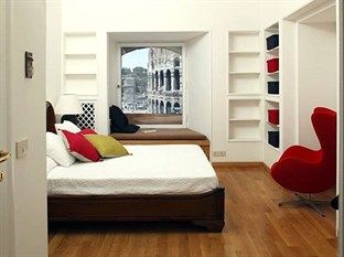 Ht N°9 Colosseo 2* Rome