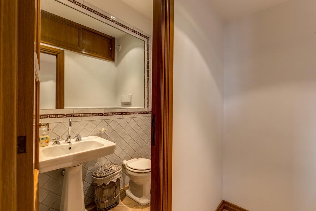 Via Margutta Apartment Rome