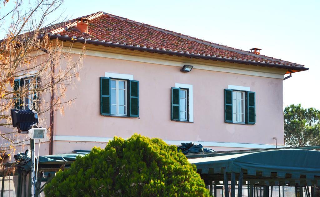 Casale Appio 2* Rome