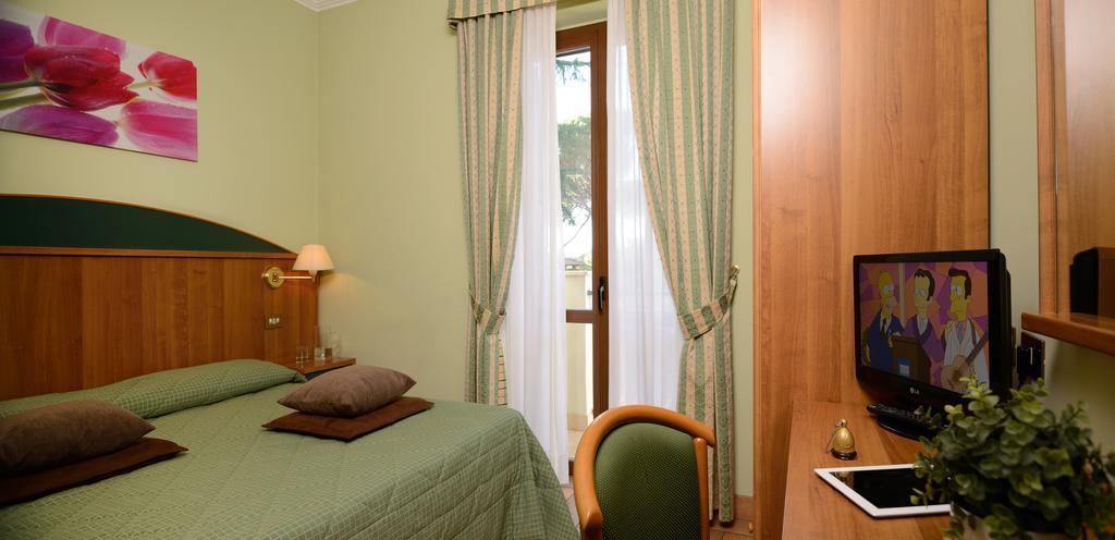 Hotel Castle 2*
