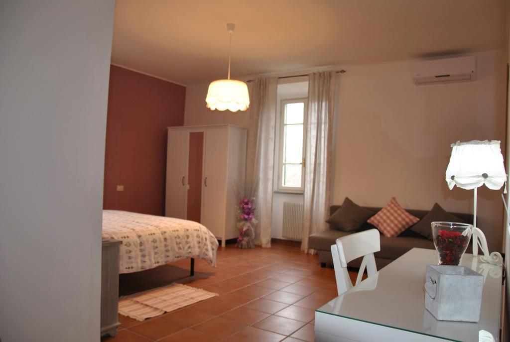 Casale Appio 2* Rome