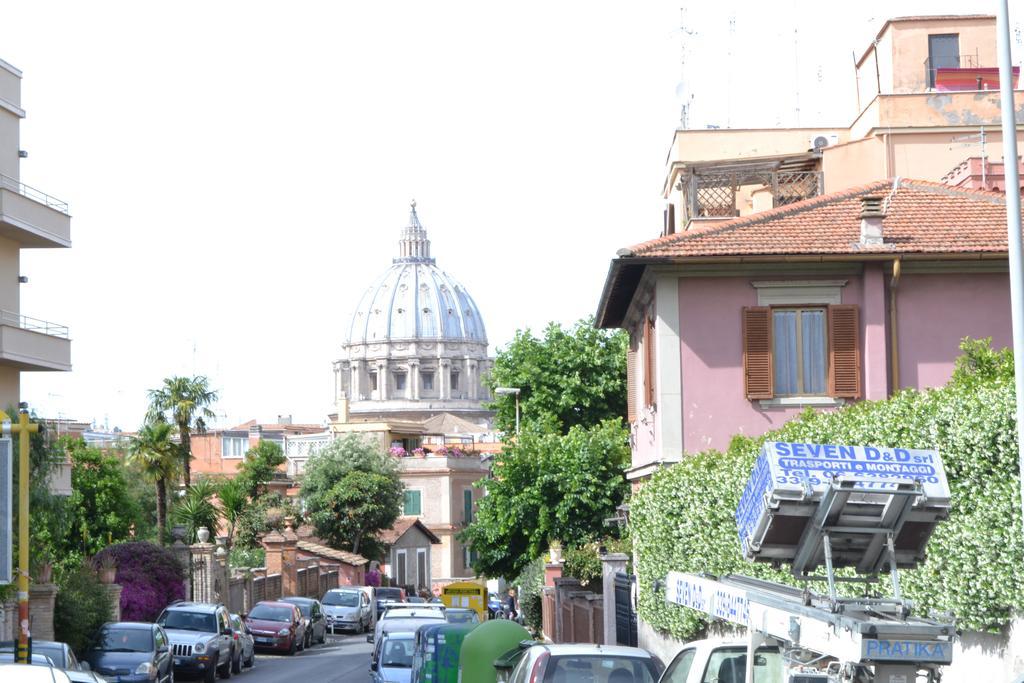 M&C San Pietro Basement House Apartment Rome