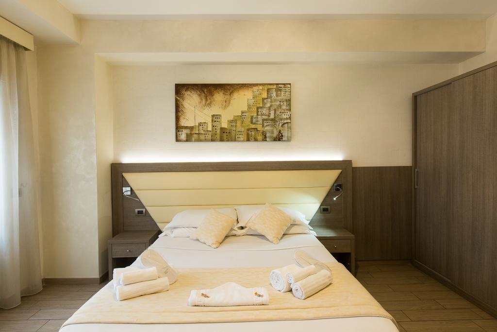 Couette-café Relais Tiburtina