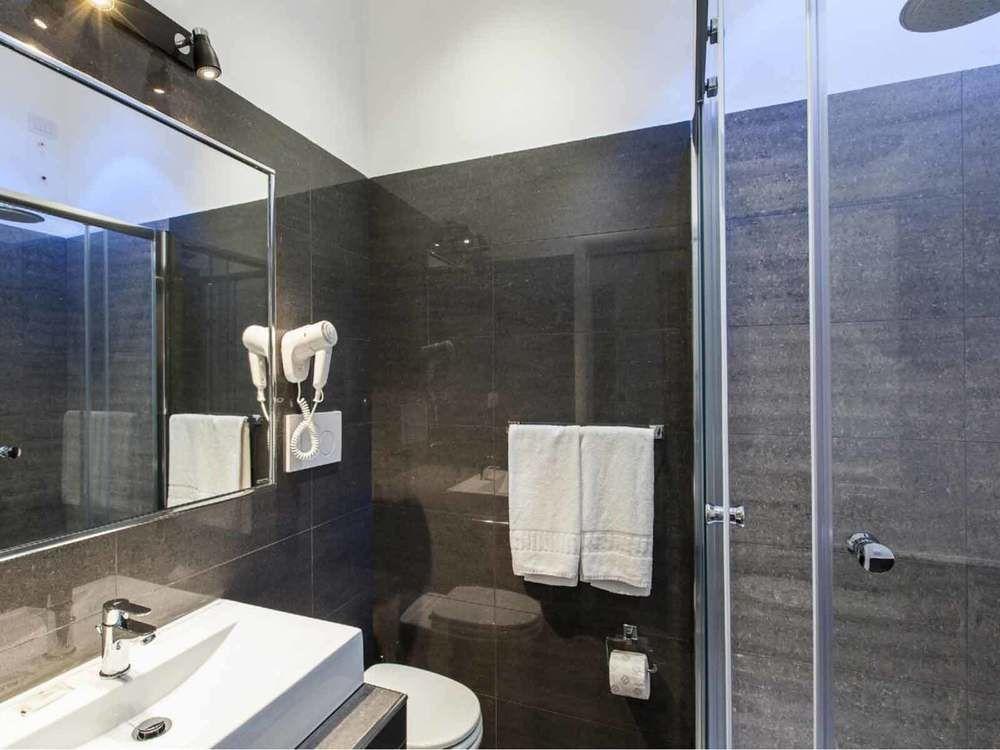 Town House 3*