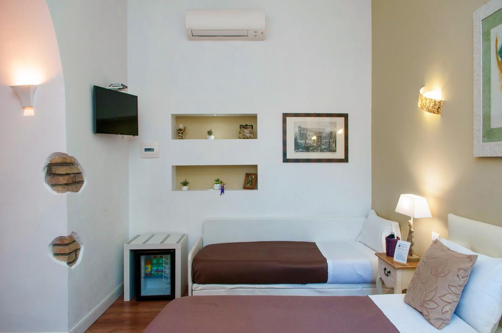 Tre R Colosseo Bed & Breakfast Rome