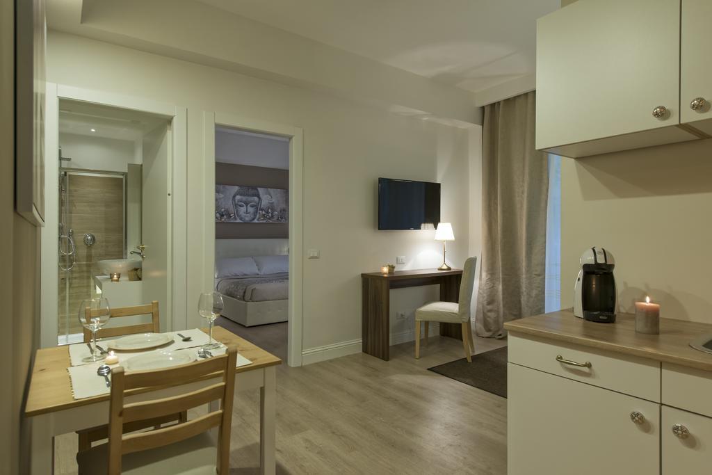 Aruna Rome