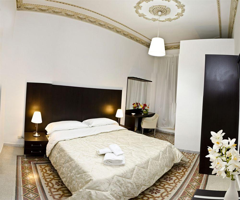 Couette-café El Dorado Colosseum 2*