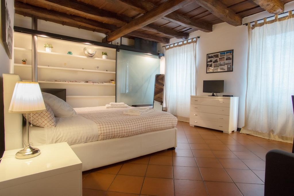 La Finestra Su Campo De Fiori Apartment