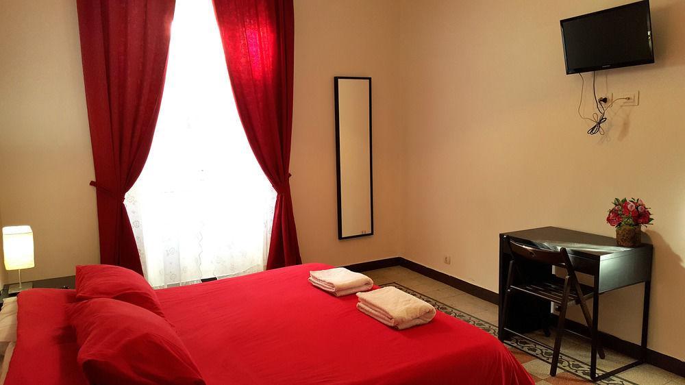 Luna Hotel *