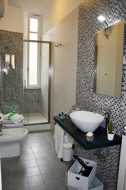 S Peter Nicolo' Iii Apartment
