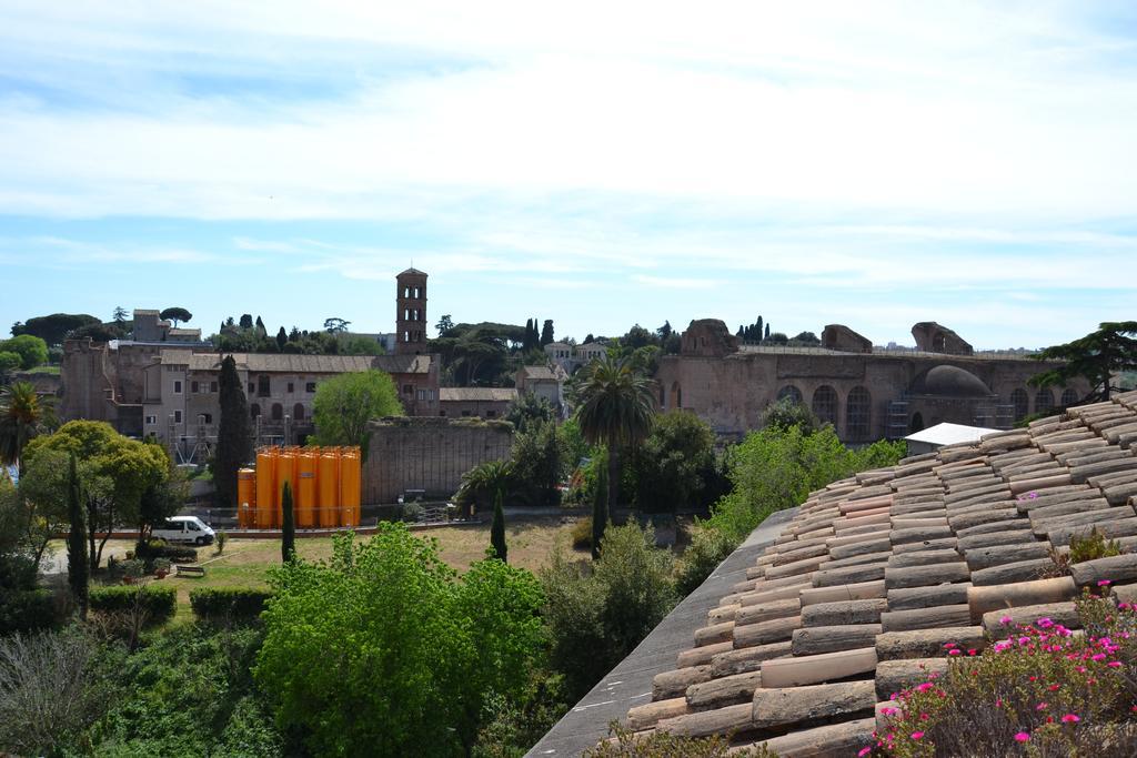 Penthouse Cardello Colosseum Apartment