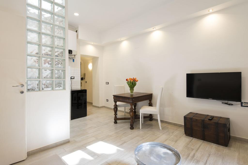 Apartment As You Feel - Teatro Valle