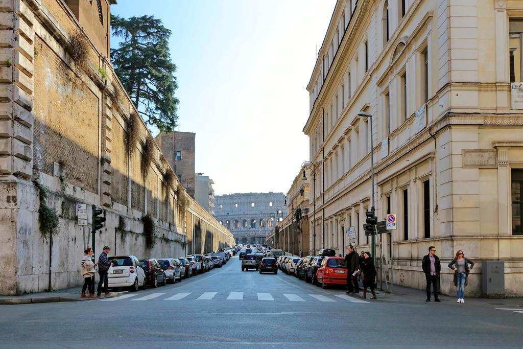 Cozy Fabia 300 Mt From Colosseum Appartamento *