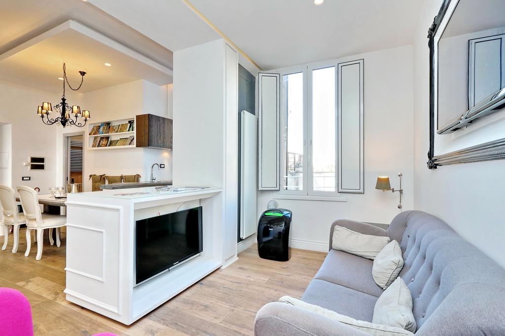 Design Apartment Paulina 300 Mt From Colosseum Apartment