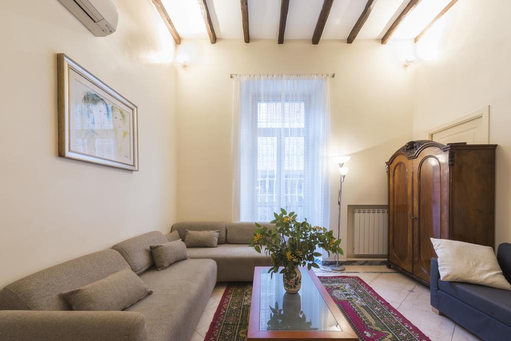 Quattro Cantoni House * Rome