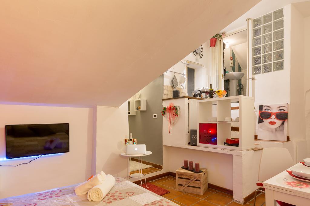 New Pantheon Romantic Holiday home *