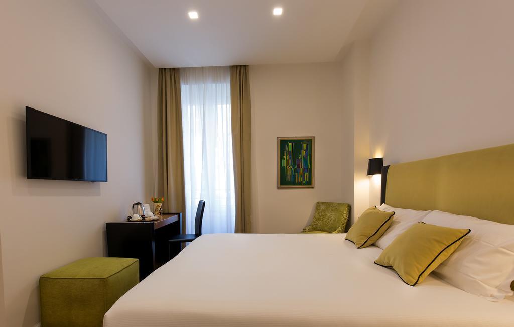 Couette-café 900 Piazza Del Popolo 3*