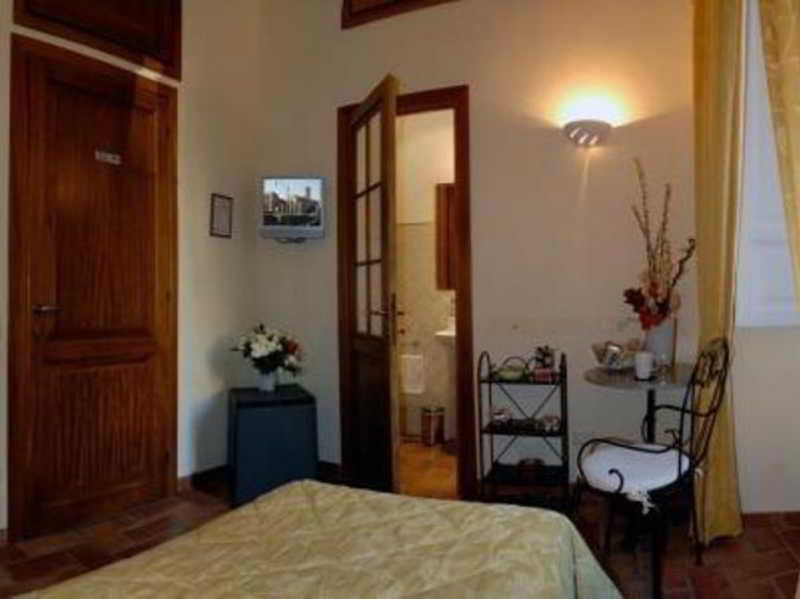 Aenea Couette-café 3*