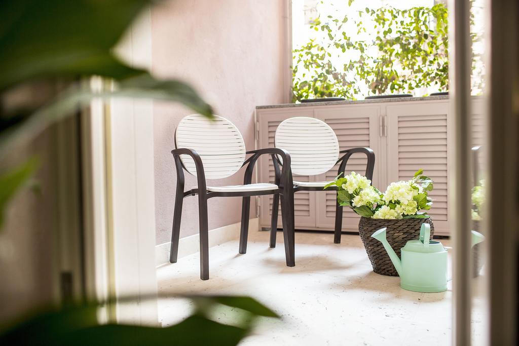 Petra Apartments * Rome