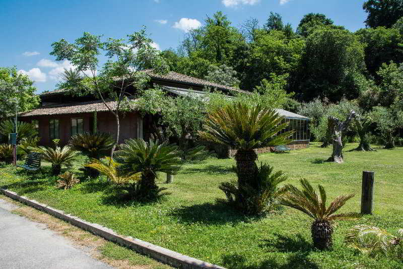 Acampamento Seven Hills Village