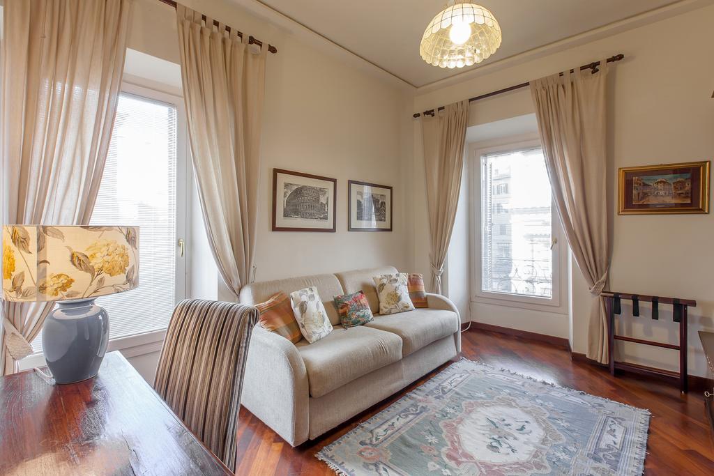 Rent In * Roma