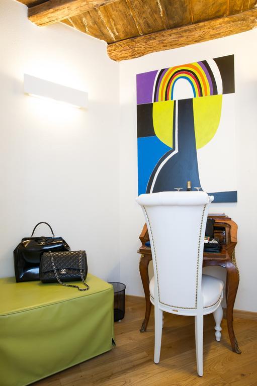 Acomodação com café da manhã  Domus Spagna Capo Le Case 3*