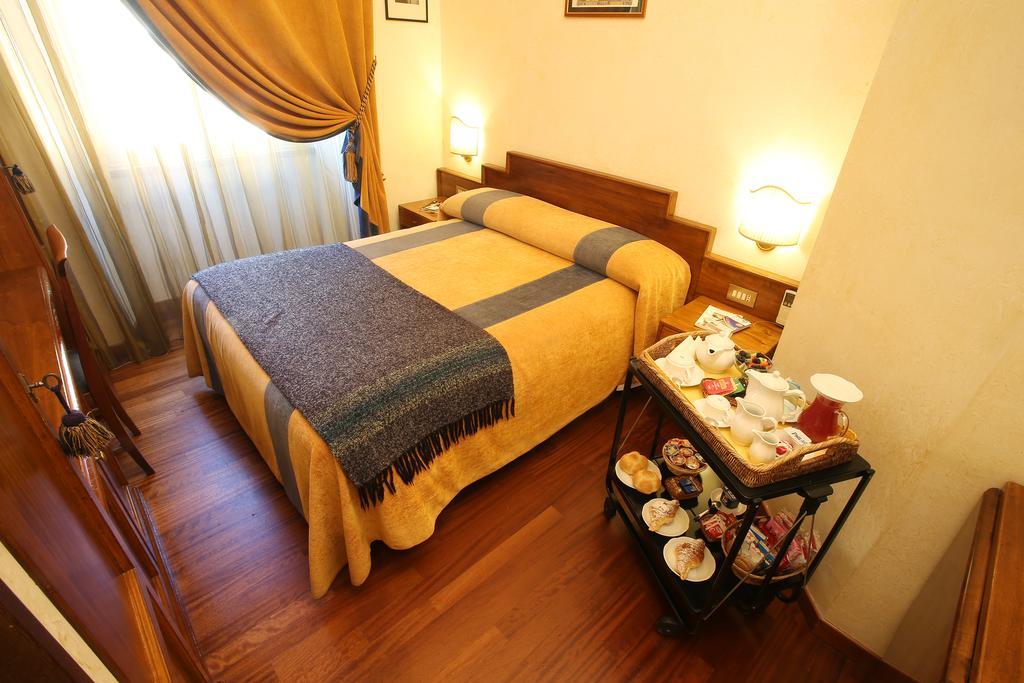 Bed & Breakfast Al Colonnato Di San Pietro Rome