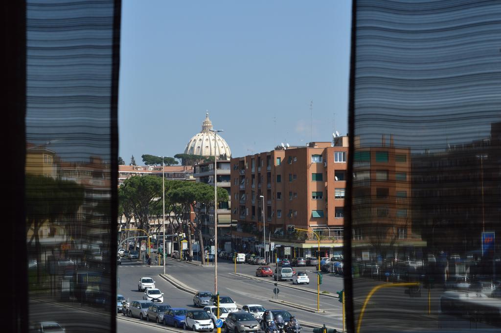 Vatican Relais