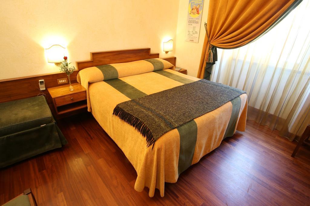 Al Colonnato Di San Pietro Bed & Breakfast