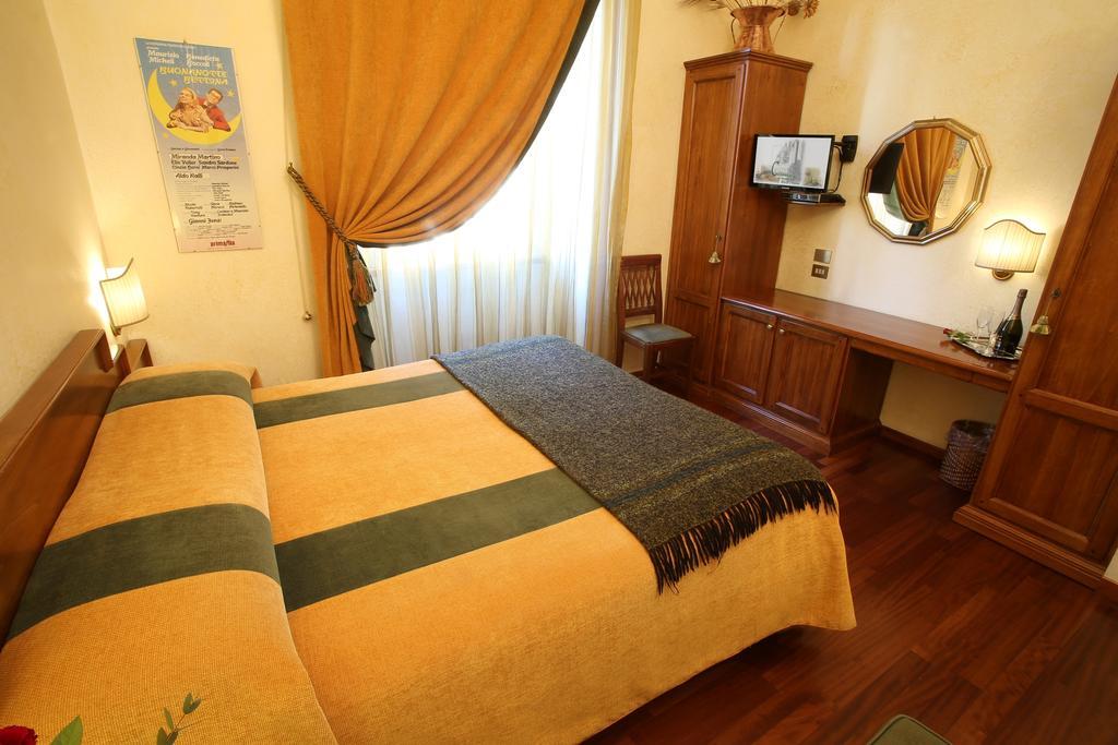 Al Colonnato Di San Pietro 3*