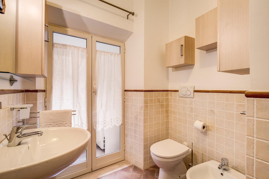 Via Del Monte Della Farina Appartement