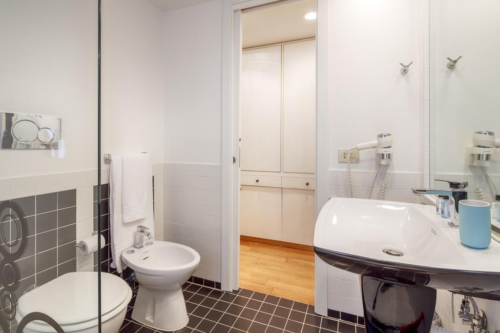 Guest house Ht N°9 Colosseo 2*