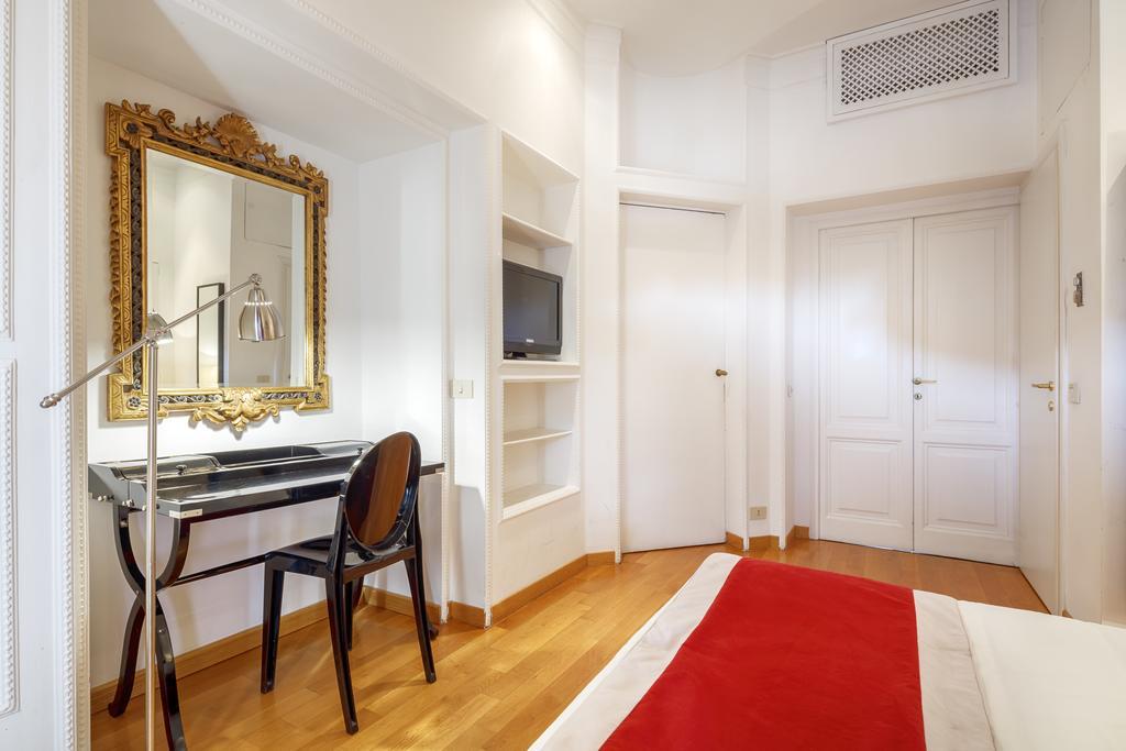 Guest house Ht N°9 Colosseo 2*