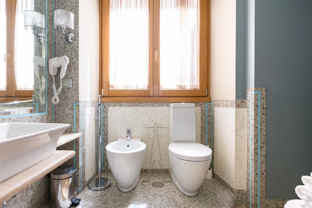 - Monti Bed & Breakfast 2*
