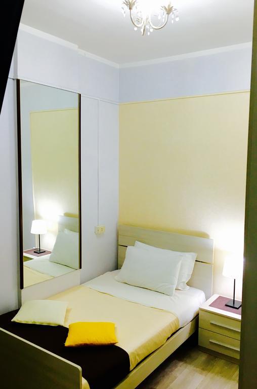 Bed Cinecittadue Bed & Breakfast