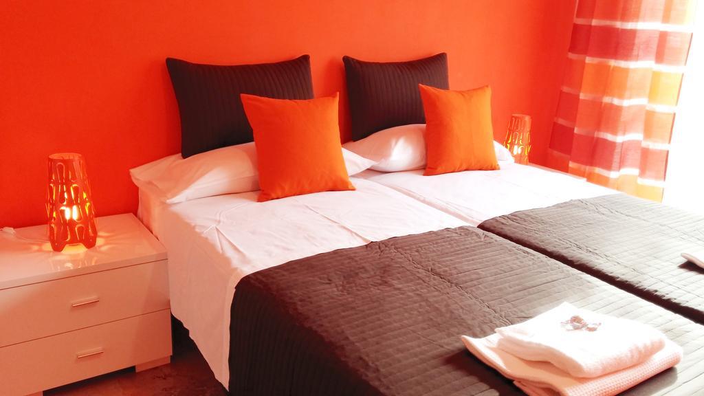 Famous Guest house
