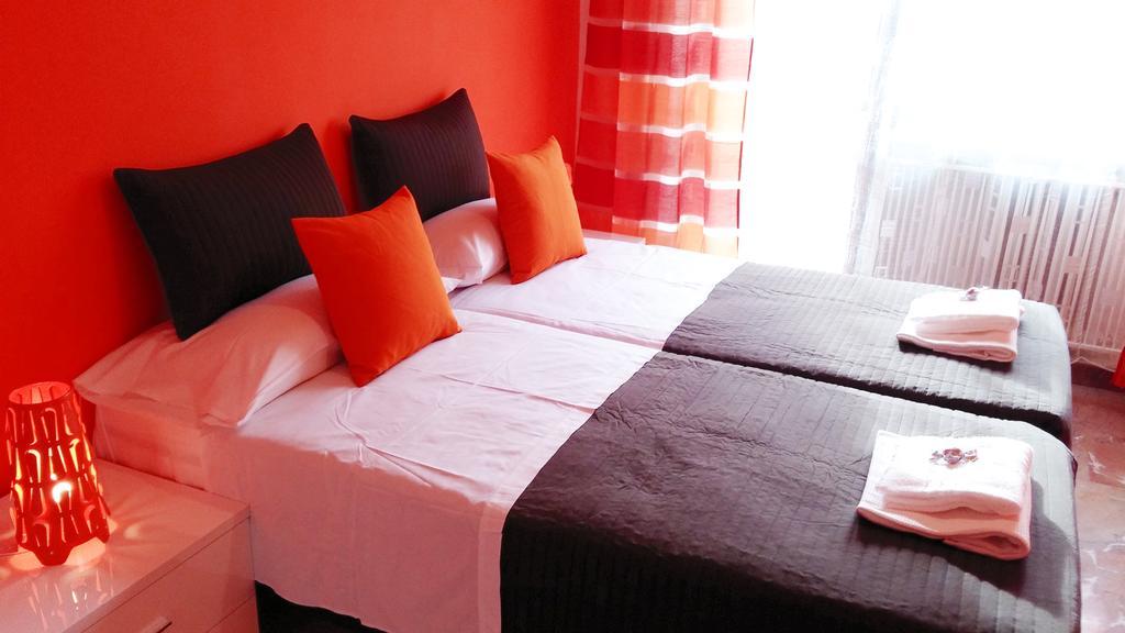 Guest house Famous *