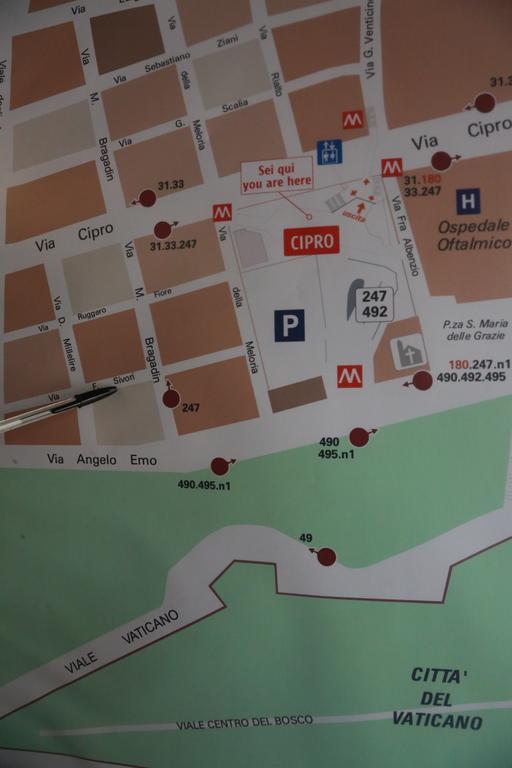 Laura's Vatican Appartement *
