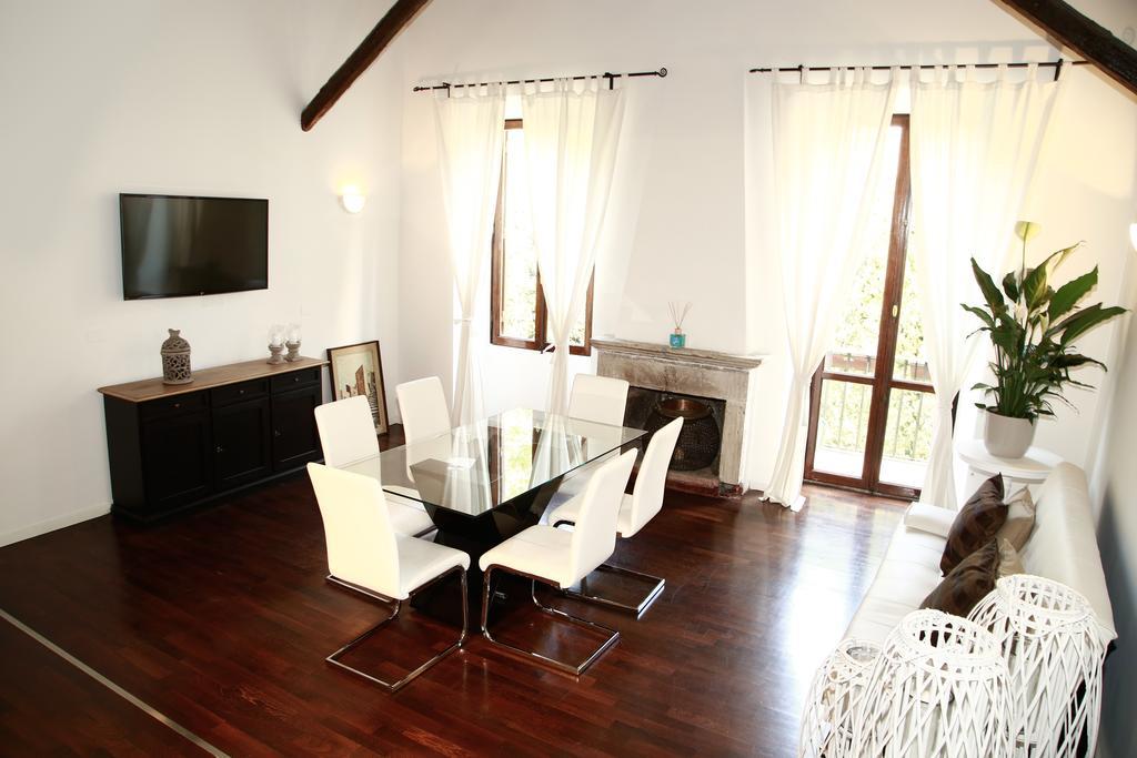 Vicolo Moroni Apartment *