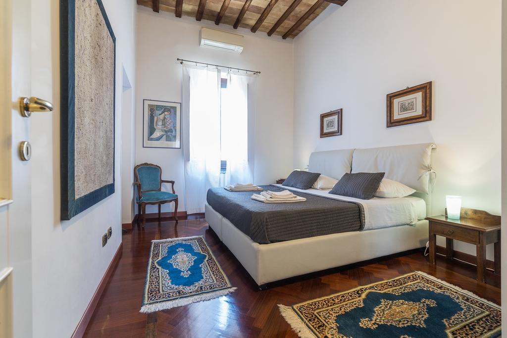 Apartment Aurora Al Colosseo Rome