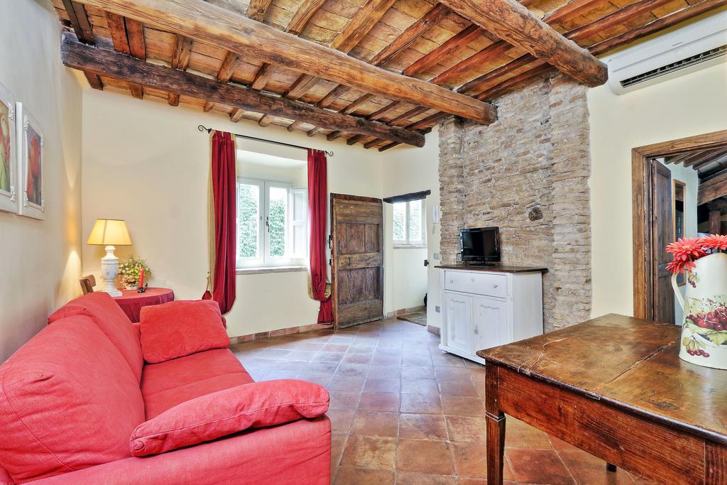Ancient Penthouse City Center Rome